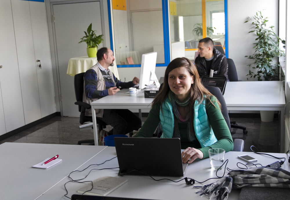 Coworking rockt! Besonders Gründer profitieren von der Community und günstigen Mietkonditionen.